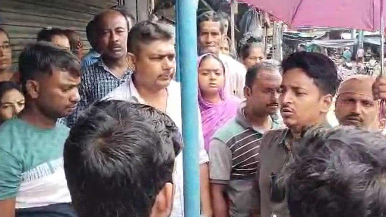 Fraud Case: সরস্বতী-গোপালদের মতো গ্রামের বহু মানুষের শেষ সম্বলটুকু কেড়ে নিলেন দম্পতি, তারপর...