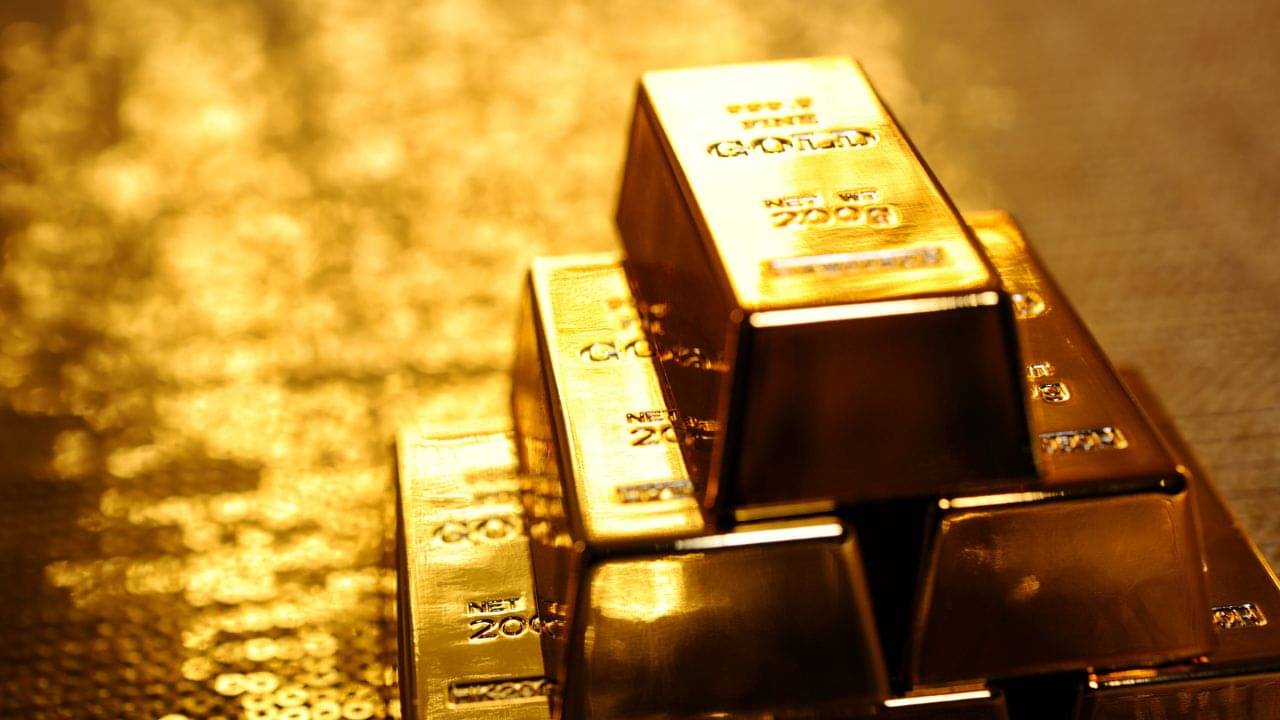 Gold Price: ১০ গ্রাম সোনার দাম ৮০ হাজারেরও কম, এবার কি দোকানে উপচে পড়বে ক্রেতাদের ভিড়!