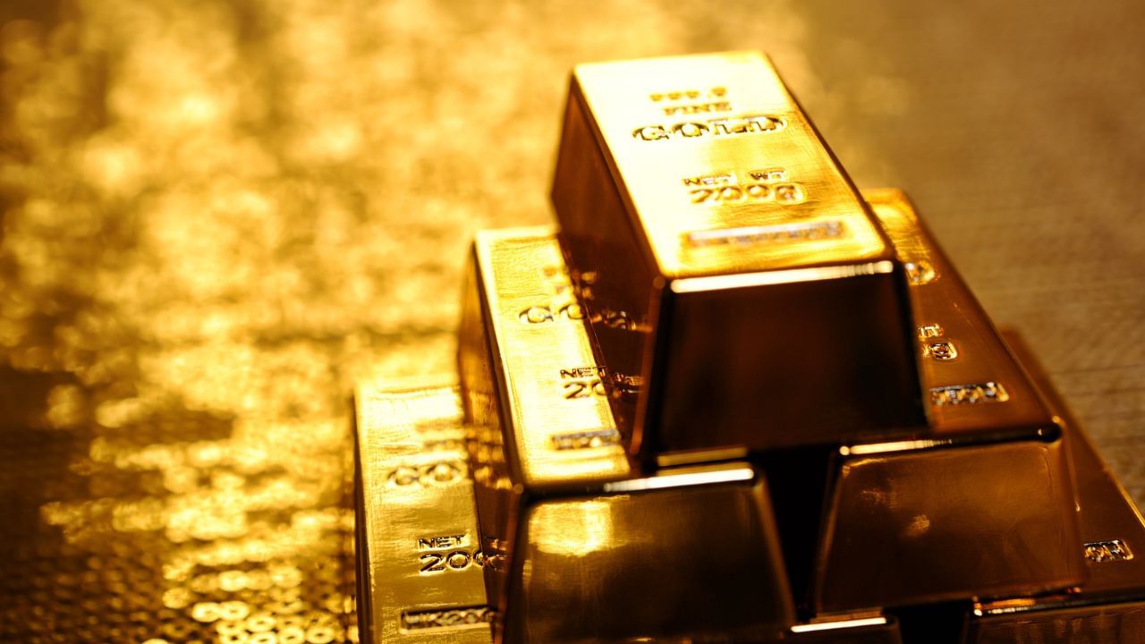 Gold Price: ১০ গ্রাম সোনার দাম ৮০ হাজারেরও কম, এবার কি দোকানে উপচে পড়বে ক্রেতাদের ভিড়! Gold Price: ১০ গ্রাম সোনার দাম ৮০ হাজারেরও কম, এবার কি দোকানে উপচে পড়বে ক্রেতাদের ভিড়!