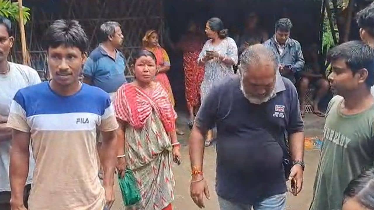 Jalpaiguri: ৫০ বছরের স্ত্রীকে নিয়েও সন্দেহবাতিকতা! যা করলেন স্বামী