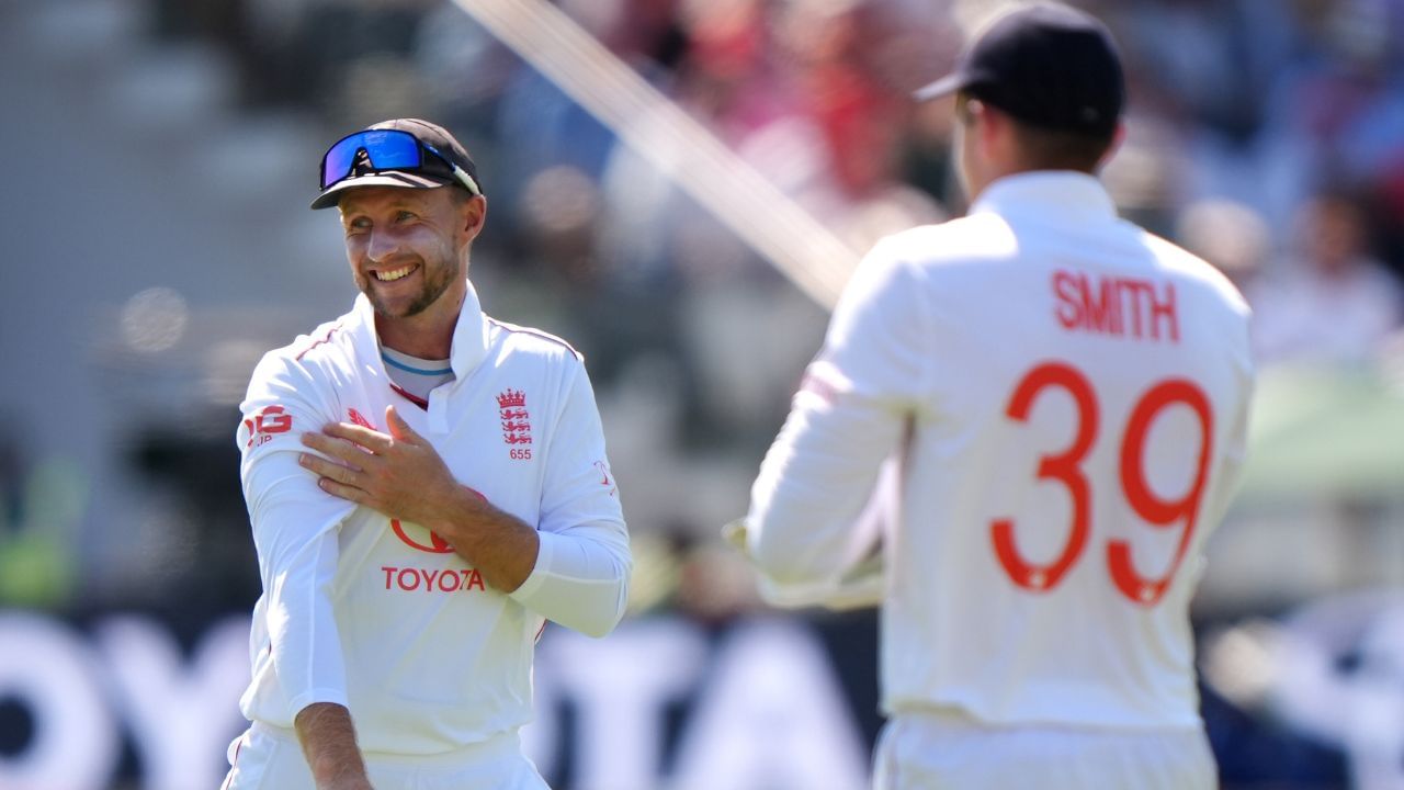 Most Catch Joe Root: ছাপিয়ে গেলেন রাহুল দ্রাবিড়কে! জো রুটের সুরক্ষিত হাতের রেকর্ড Most Catch Joe Root: ছাপিয়ে গেলেন রাহুল দ্রাবিড়কে! জো রুটের সুরক্ষিত হাতের রেকর্ড