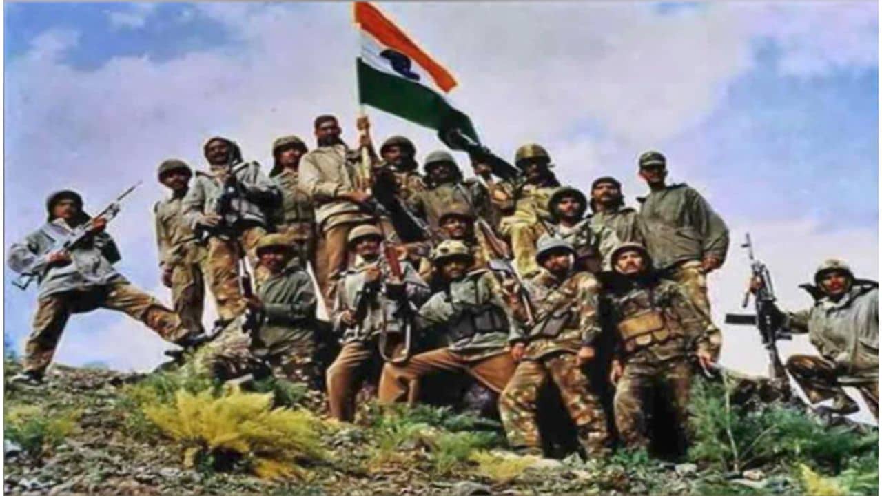 Kargil Vijay Diwas: জুতোর বাড়ি খেতে একাই পাঠিয়েছেন, ভারতের DGMO-কে কেন বলেছিলেন পাকিস্তানের DGMO?