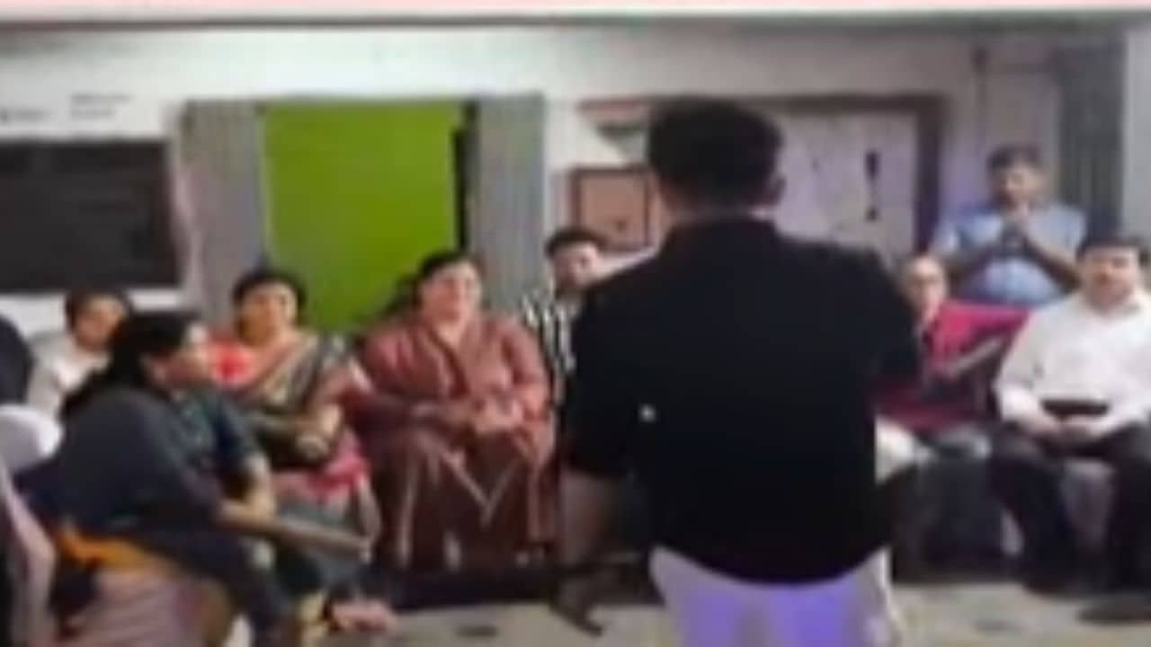 Kasba Case: জ্যেঠুর হাত ছিল মাথায়, তাই এতো প্রভাবশালী? এবার সামনে এল ভিডিয়ো, জল্পনা ছিলই, ইনিই কি তবে কসবা গণধর্ষণকাণ্ডে মূল অভিযুক্তের জ্যেঠু?