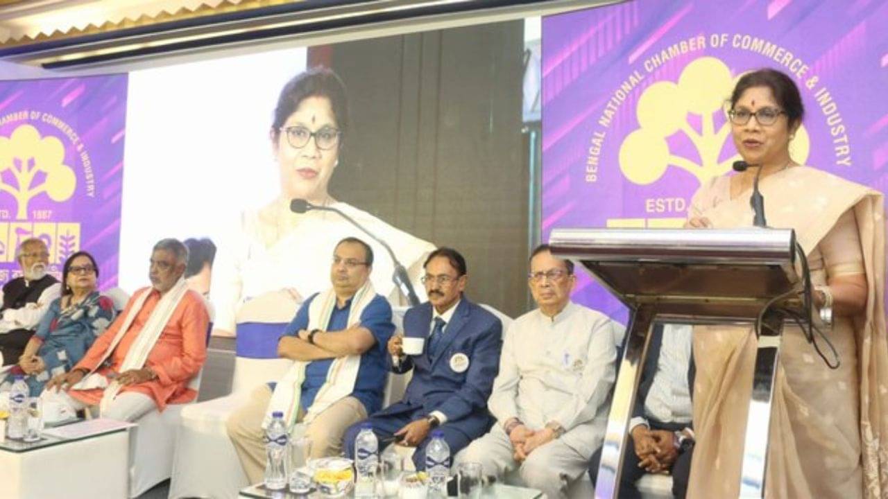 West Bengal Industry: শিল্পমন্ত্রীর মুখে জঙ্গি ট্রেড ইউনিয়ন! বণিক সভায় কুণাল বললেন, টাটা-মমতা মিলমিশের কথা