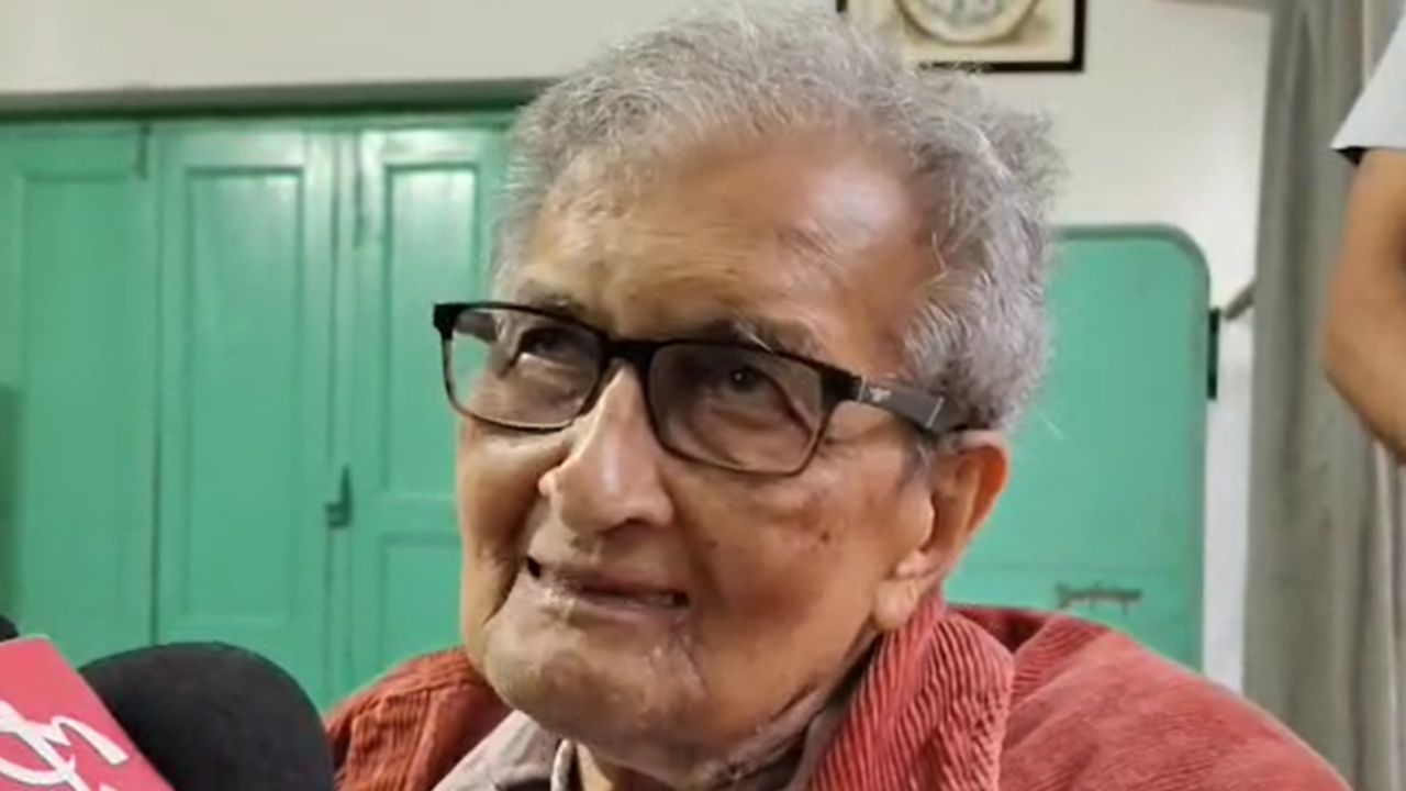 Amartya Sen: 'বাঙালিদের উপর অত্যাচারে আপত্তি থাকবেই', বোলপুরে বললেন অমর্ত্য সেন Amartya Sen: 'বাঙালিদের উপর অত্যাচারে আপত্তি থাকবেই', বোলপুরে বললেন অমর্ত্য সেন