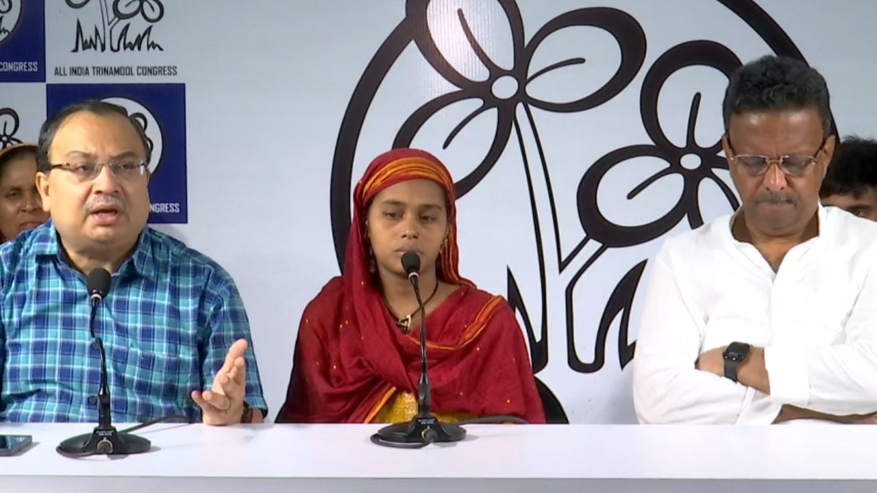 TMC: মুখ্যমন্ত্রীর দাবি নস্যাৎ করেছিল দিল্লি পুলিশ, সেই সাজনুরকে সামনে এনে জবাব দিল তৃণমূল TMC: মুখ্যমন্ত্রীর দাবি নস্যাৎ করেছিল দিল্লি পুলিশ, সেই সাজনুরকে সামনে এনে জবাব দিল তৃণমূল