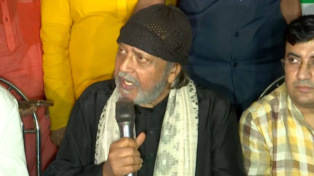 Mithun Chakraborty: সরাসরি মিথ্যা কথা, ভিনরাজ্যে বাঙালি হেনস্থার অভিযোগ ওড়ালেন মিঠুন