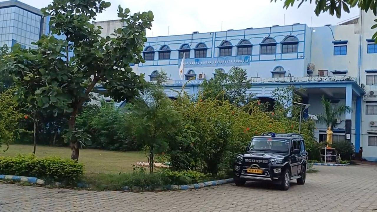 Purulia: একমাস আগে নোটিস দিয়েও ২১ জুলাই বলেই বদলে গেল বিশ্ববিদ্যালয়ের পরীক্ষার দিন?