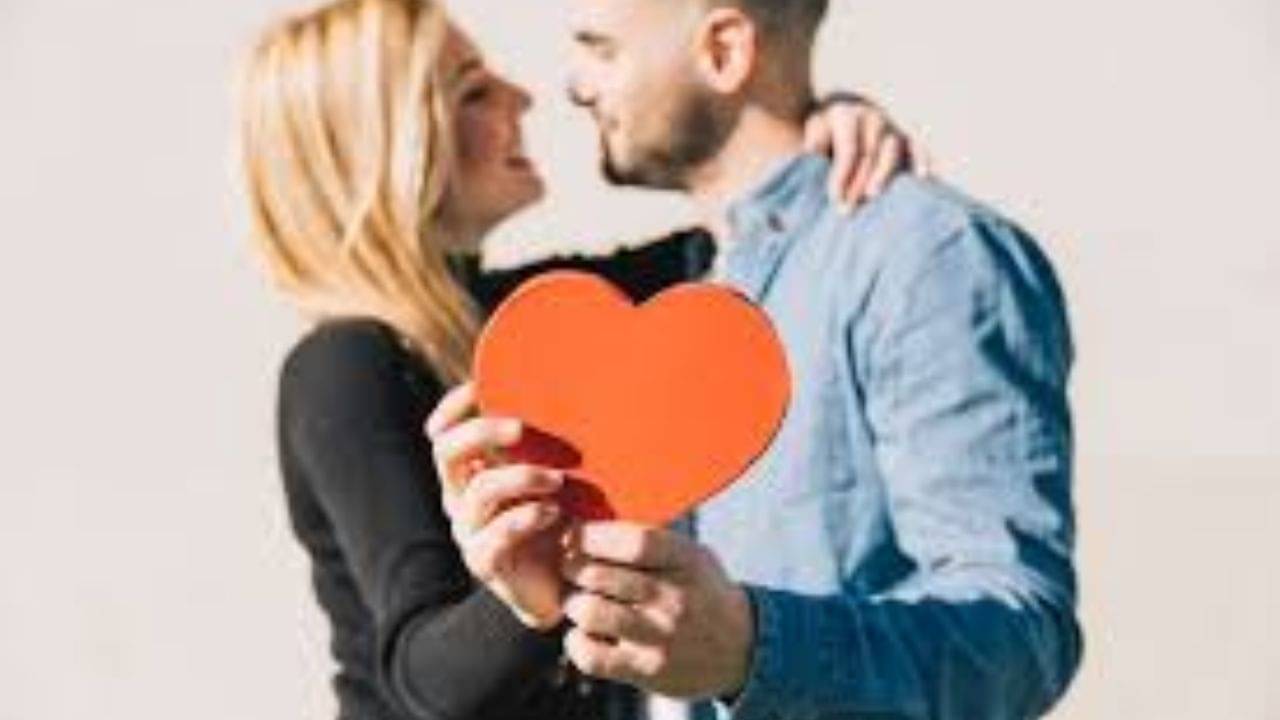 কীভাবে চিনবেন ভুয়ো প্রেমিক বা প্রেমিকা? বিশেষজ্ঞরা দিলেন ঝটপট টিপস