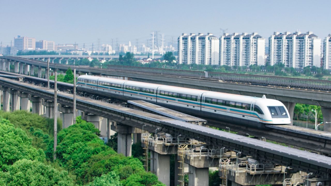 High Speed Train: চাকা নেই, ঠিক যেন হাওয়ায় ওড়ে, কলকাতা থেকে আড়াই ঘণ্টায় দিল্লি যেতে পারে এই ট্রেন! High Speed Train: চাকা নেই, ঠিক যেন হাওয়ায় ওড়ে, কলকাতা থেকে আড়াই ঘণ্টায় দিল্লি যেতে পারে এই ট্রেন!
