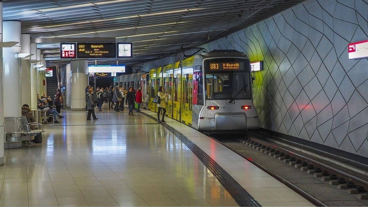 Metro Rail Project: বাতিল হয়ে গেল মেট্রোর চুক্তি, ১০ বছর পিছিয়ে গেল শহর, আক্ষেপ প্রাক্তন মুখ্যমন্ত্রীর