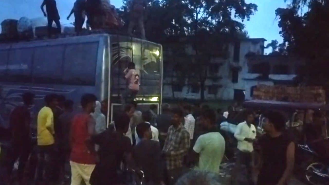 Migrant Worker: হরিয়ানা থেকে বাংলায় ফিরে এলেন ২০০ পরিযায়ী শ্রমিক, শোনালেন ভয়াবহ অভিজ্ঞতার কথা