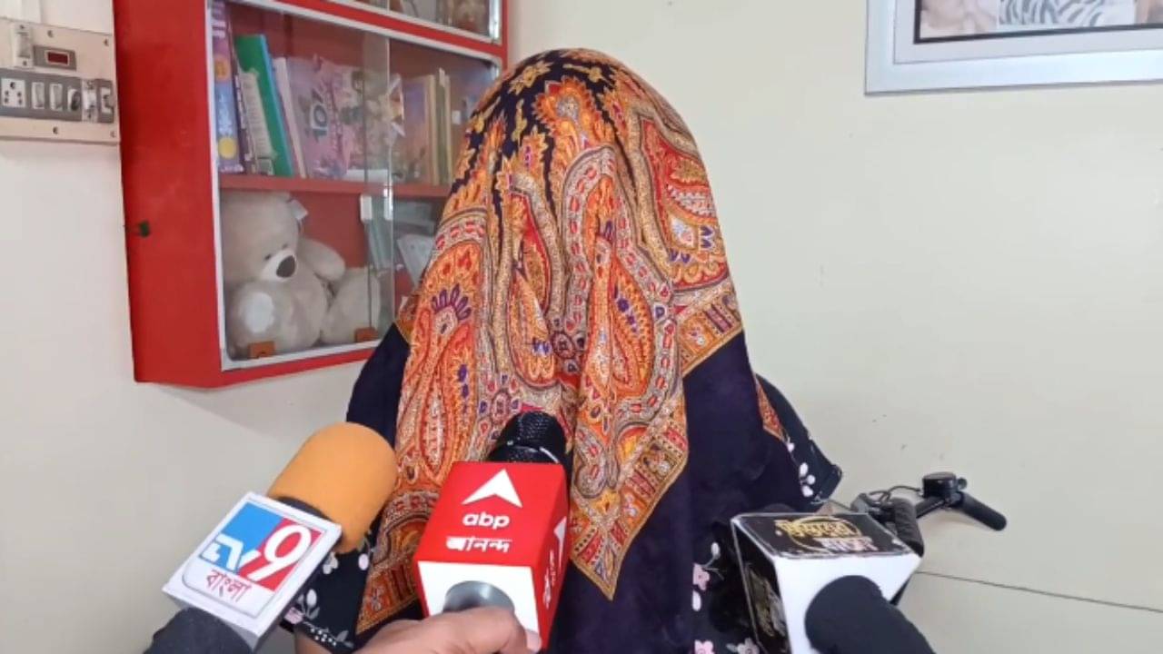 Jalpaiguri: ক্লাস এইটের রুমে এ কী চলছে? সহপাঠীর হাতেই যৌন হেনস্থার শিকার নাবালিকা