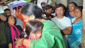গাছের ফুল তোলাতেই..., সিভিকের 'দৌরাত্ম্যে' অশনি সংকেত দেখছেন NCW সদস্য গাছের ফুল তোলাতেই..., সিভিকের 'দৌরাত্ম্যে' অশনি সংকেত দেখছেন NCW সদস্য