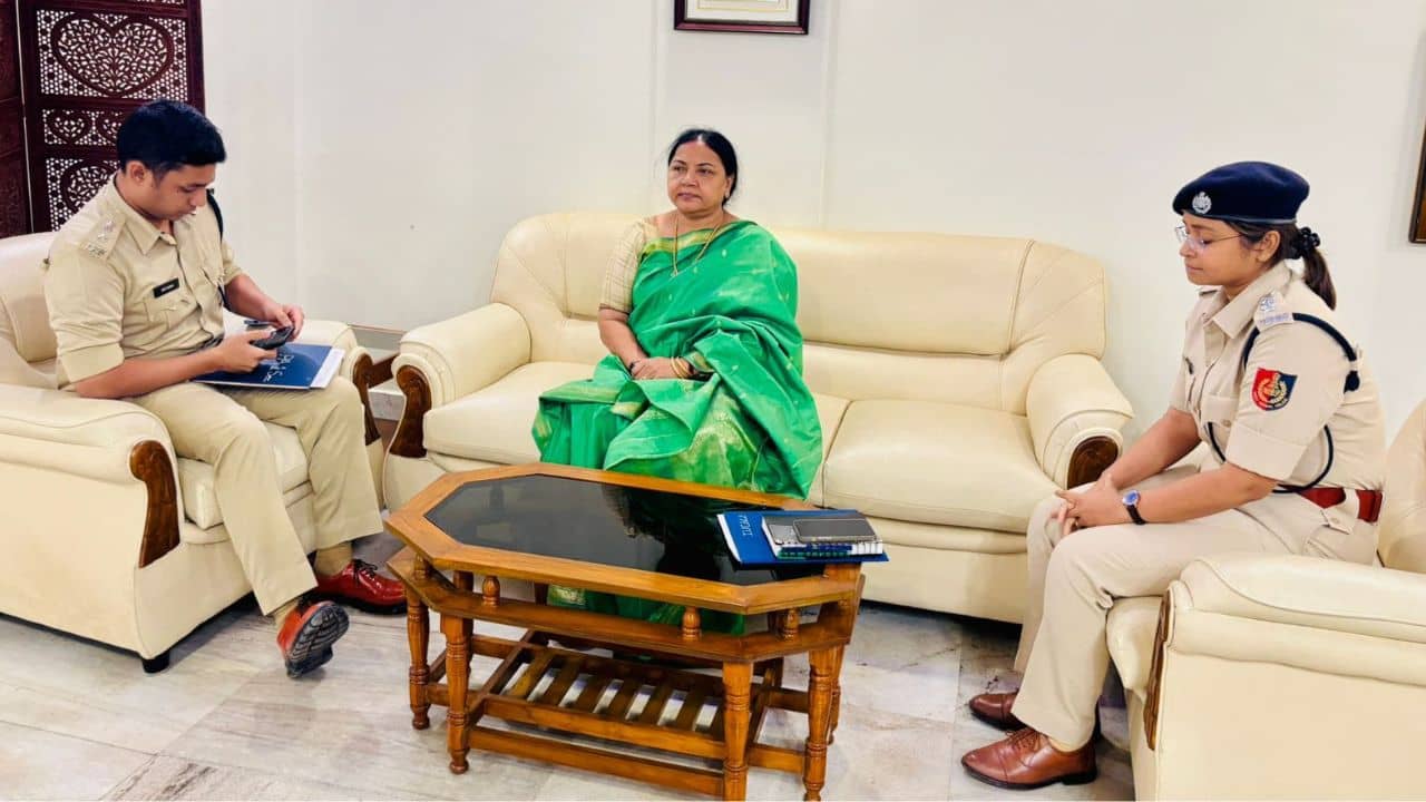 Nadia: তামান্নার মায়ের সঙ্গে দেখা করেই পুলিশ সুপারের অফিসে NCW সদস্য, কী বলছেন অর্চনা?