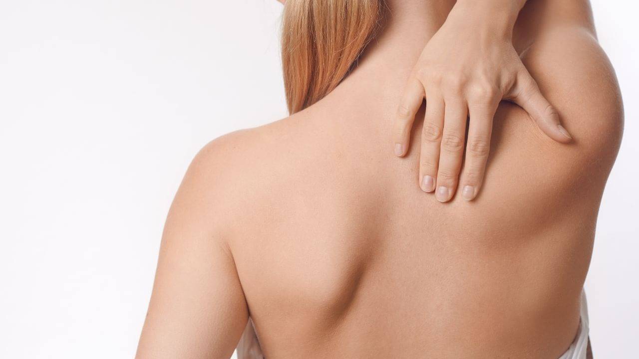 Health Tips: পিঠ ও কাঁধের ব্যথা শুধু বসার ভুলেই নয়! লুকিয়ে আরও তিন কারণ...