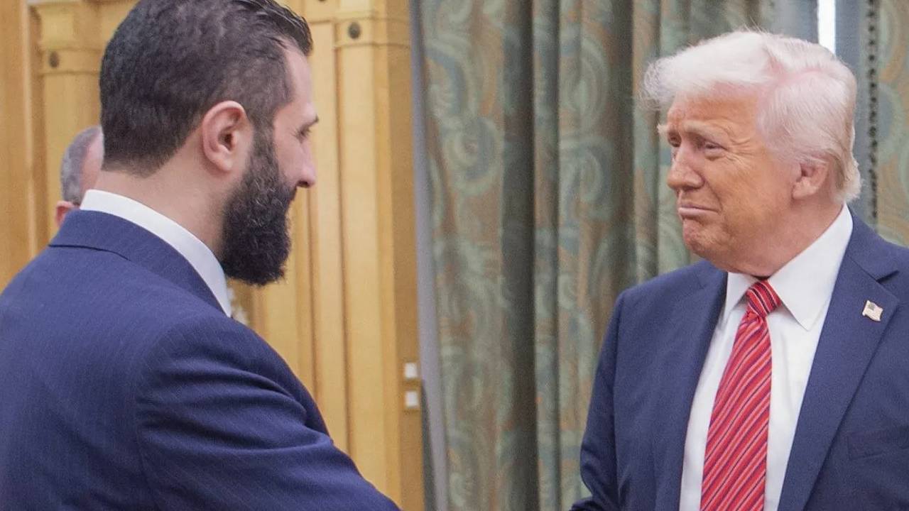 Syria New President: আইসিস-আল কায়দা পেরিয়ে প্রেসিডেন্ট! সিরিয়ায় আমেরিকার ‘নতুন বন্ধু’কে চিনুন