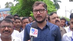 ‘খালি পাঁজিতেই লেখা নেই’, ২১ জুলাই নিয়ে বড় কথা দেবাংশুর ‘খালি পাঁজিতেই লেখা নেই’, ২১ জুলাই নিয়ে বড় কথা দেবাংশুর