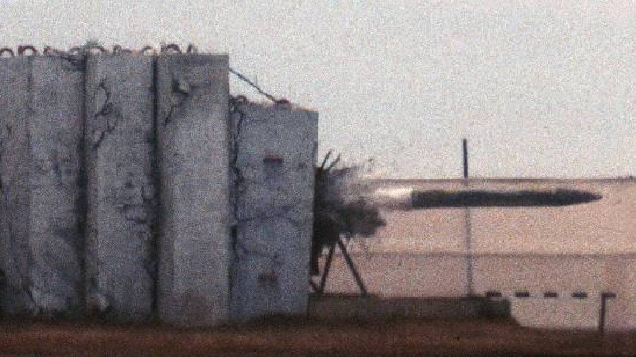 Indias Bunker Blaster: মার্কিন মা-র চেয়েও শক্তিশালী! ভারতের হাতে আসছে মায়েরও মা