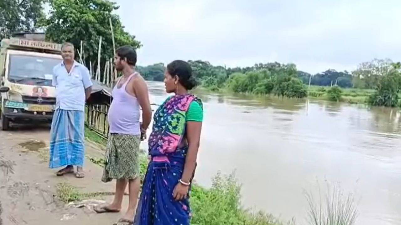 Panskura: ভয় বাড়াচ্ছে কাঁসাই, খোলা হল কন্ট্রোল রুম