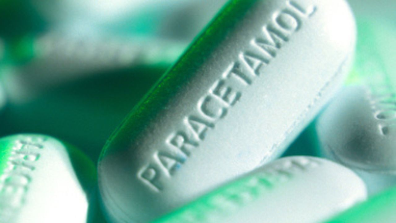 Paracetamol: জ্বর হলেই প্যারাসিটামল খাচ্ছেন? ভাল না খারাপ, সেটা জানেন? Paracetamol: জ্বর হলেই প্যারাসিটামল খাচ্ছেন? ভাল না খারাপ, সেটা জানেন?