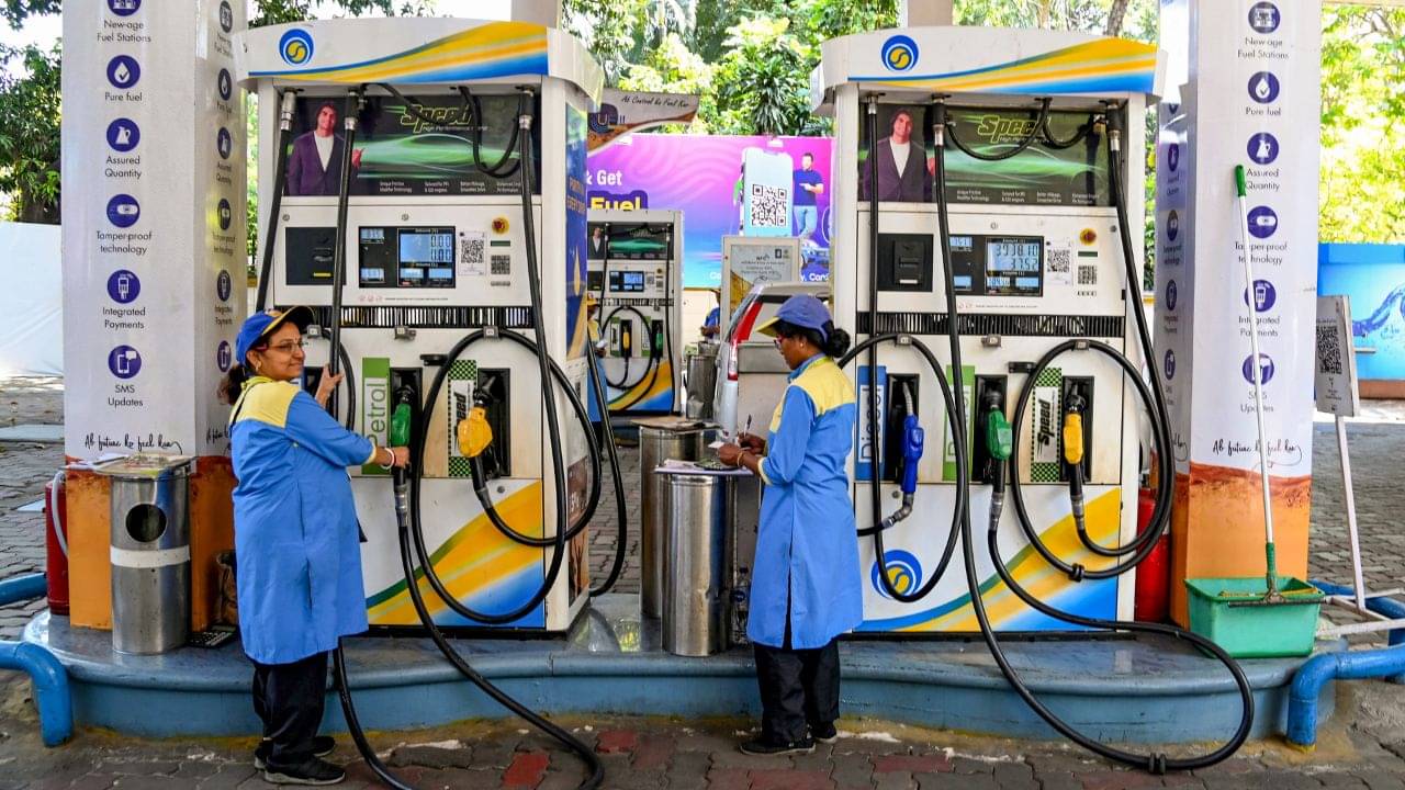 Petrol-এ Ethanol ব্লেন্ডিং নিয়ে চর্চার মাঝে এবার Diesel-এ ব্লেন্ডিংয়ের খবর সামনে!