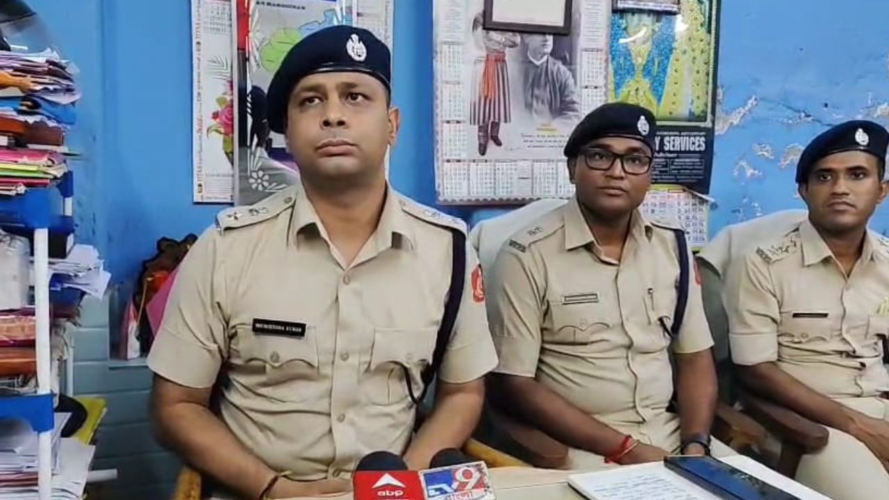 Khejuri: খেজুরিতে ২ জনের কীভাবে মৃত্যু? ময়নাতদন্ত রিপোর্ট পেয়েই খোলসা করল পুলিশ Khejuri: খেজুরিতে ২ জনের কীভাবে মৃত্যু? ময়নাতদন্ত রিপোর্ট পেয়েই খোলসা করল পুলিশ