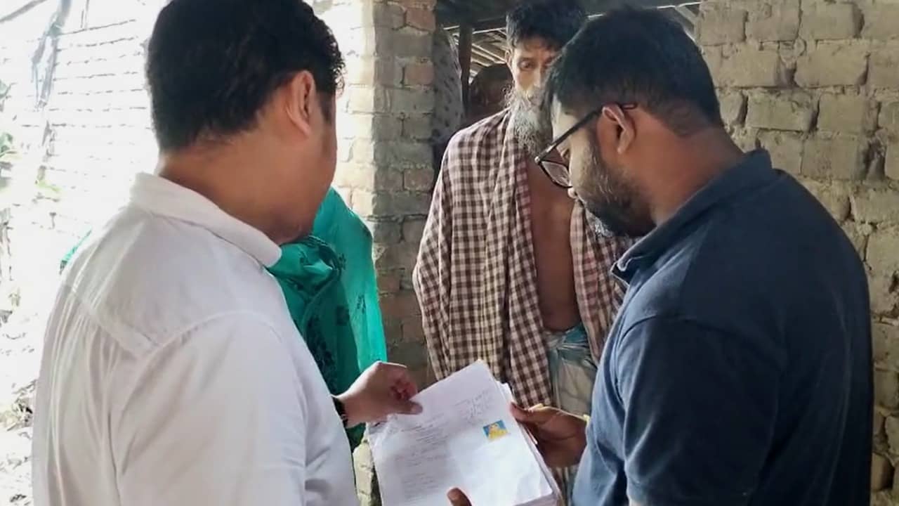 Rupashree Prakalpa: বিয়ের পরেও রূপশ্রী প্রকল্পের জন্য আবেদন? হাতেনাতে ধরা পড়ে গেল তিন মহিলা