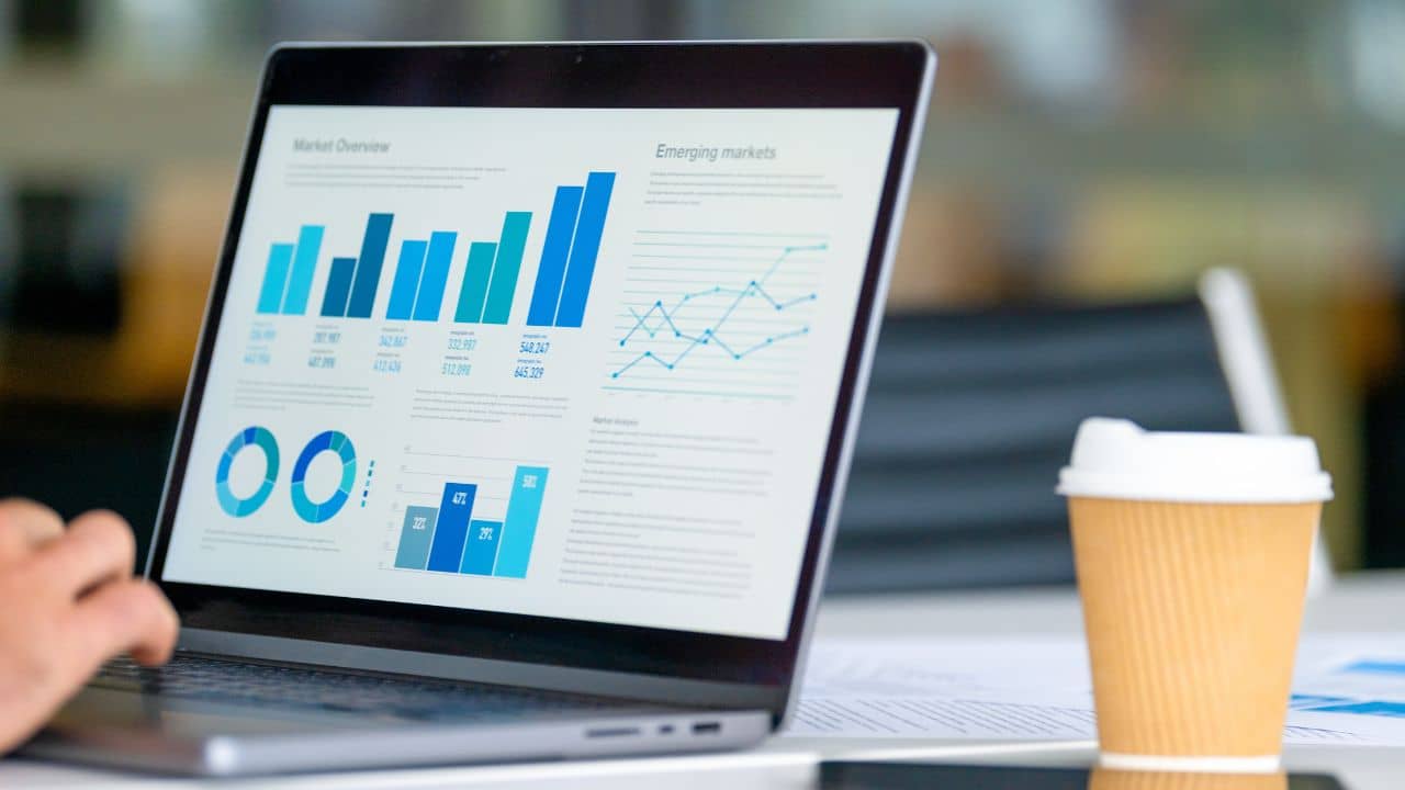 High Return Mutual Finds: দারুণ রিটার্ন, এখানে বিনিয়োগ করলে কোটি টাকার মালিক হওয়া থেকে আটকাতে পারবে না কেউ!