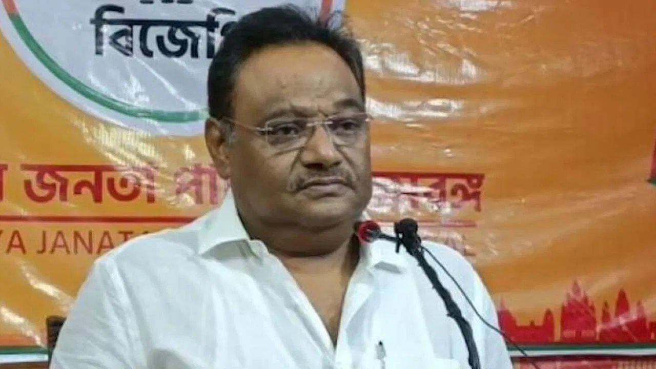 Central Government: ভেঙে পড়ছে রাজ্যের চিকিৎসা শিক্ষা? শমীকের প্রশ্নে বিস্ফোরক তথ্য দিল কেন্দ্র Central Government: ভেঙে পড়ছে রাজ্যের চিকিৎসা শিক্ষা? শমীকের প্রশ্নে বিস্ফোরক তথ্য দিল কেন্দ্র