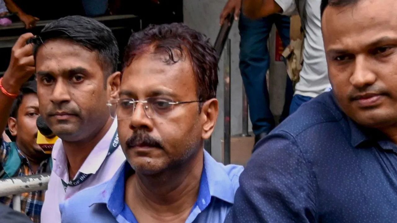 R G Kar: আর পালানোর পথই রইল না, আরও বিপাকে সন্দীপ ঘোষ R G Kar: আর পালানোর পথই রইল না, আরও বিপাকে সন্দীপ ঘোষ