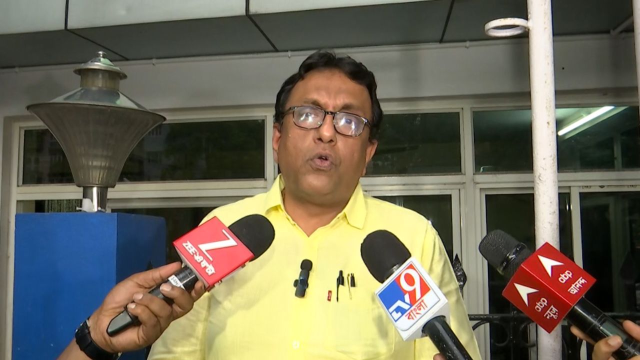 Shantanu Sen: দিনের পর দিন ভুয়ো ডিগ্রি ব্যবহার করে চিকিৎসা করেছেন? রেজিস্ট্রেশন বাতিল হওয়ার পরই যা সাফাই দিলেন শান্তনু... Shantanu Sen: দিনের পর দিন ভুয়ো ডিগ্রি ব্যবহার করে চিকিৎসা করেছেন? রেজিস্ট্রেশন বাতিল হওয়ার পরই যা সাফাই দিলেন শান্তনু...