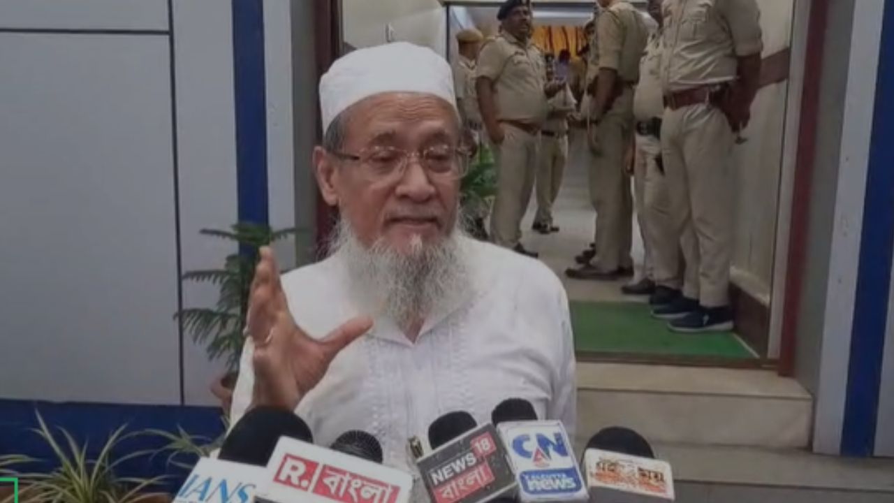 Siddiqullah Chowdhury on TMC : TMC কর্মীদের মুখে 'তোলাবাজ-চিটিংবাজ' শুনেই বেজায় চটলেন মন্ত্রী, বললেন, 'দরকারে দল ছেড়ে দেব' Siddiqullah Chowdhury on TMC : TMC কর্মীদের মুখে 'তোলাবাজ-চিটিংবাজ' শুনেই বেজায় চটলেন মন্ত্রী, বললেন, 'দরকারে দল ছেড়ে দেব'