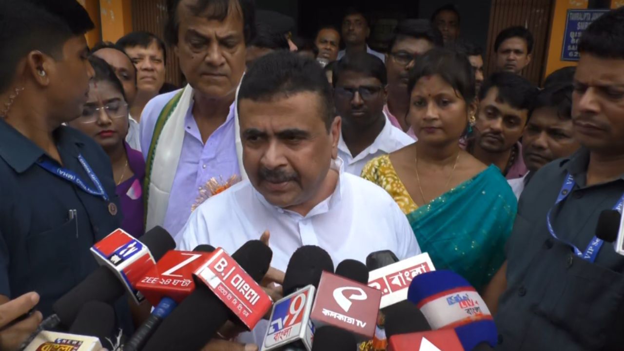 Suvendu Adhikari: আমি আশ্বস্ত করছি, মোদীজি বড় গ্যারান্টর, আমি ছোট গ্যারান্টর: শুভেন্দু Suvendu Adhikari: আমি আশ্বস্ত করছি, মোদীজি বড় গ্যারান্টর, আমি ছোট গ্যারান্টর: শুভেন্দু