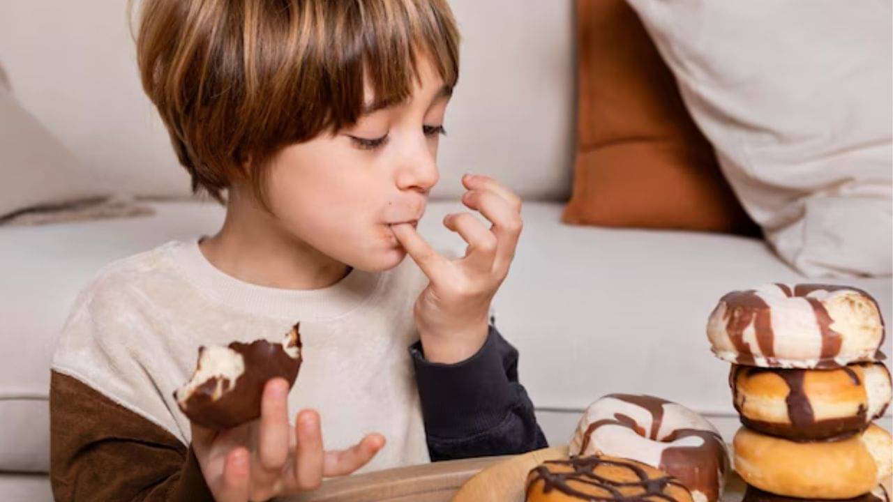 বেশি মিষ্টি খেলেও, বাচ্চাদের হবে না কৃমি! কারণ জানলে পুরনো ধারণা চট করে বদলে যাবে