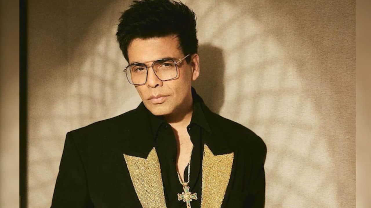 হোয়াটসঅ্যাপ চ্যাট ফাঁস হলেই দেশ ছাড়তে হবে, সত্যিটা বলে দিলেন করণ