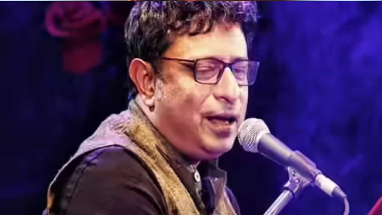 'আমি মদ খেয়ে গান গাই স্টেজে উঠে...', কোন সত্যি জানালেন রূপঙ্কর 'আমি মদ খেয়ে গান গাই স্টেজে উঠে...', কোন সত্যি জানালেন রূপঙ্কর
