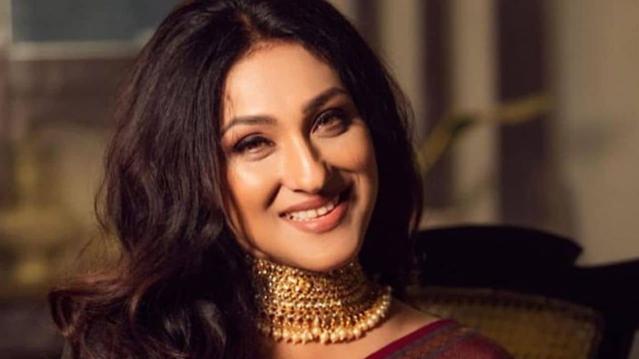 রান্নাঘরে কোথায় কী আছে, সব মুখস্থ ঋতুপর্ণার, কী করে জানেন?