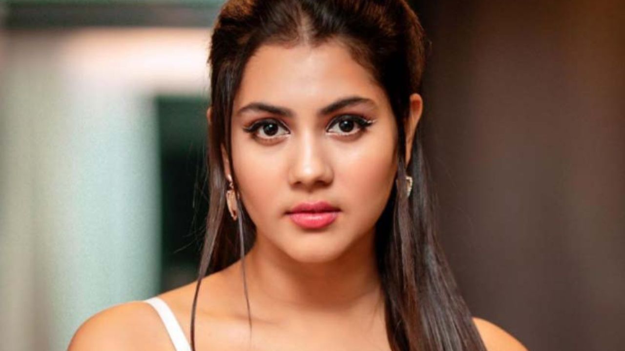 ২১শের মঞ্চে নেই ঋত্বিকা সেন, ছবির কাজ নিয়েই ব্যস্ত ২১শের মঞ্চে নেই ঋত্বিকা সেন, ছবির কাজ নিয়েই ব্যস্ত