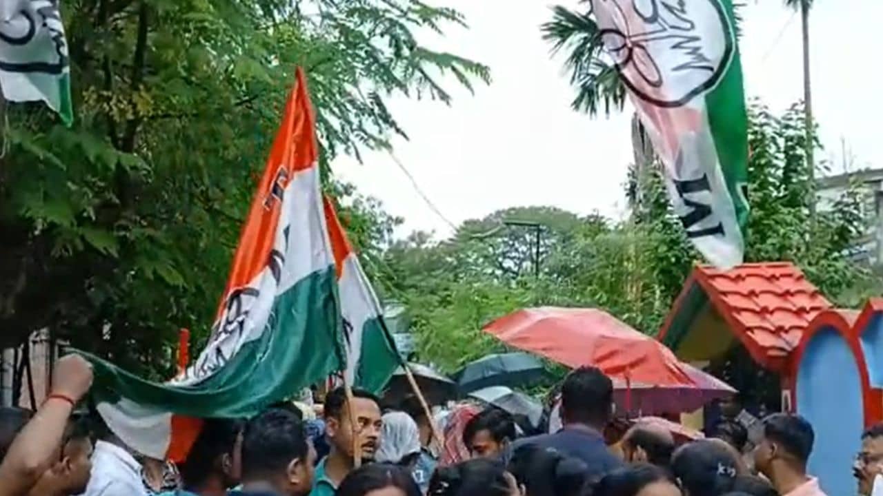 Hooghly: ৪৫ টি আসনের মধ্যে ৩৩টি জয়, সিজা সমবায়ে বোর্ড গঠনের পথে TMC