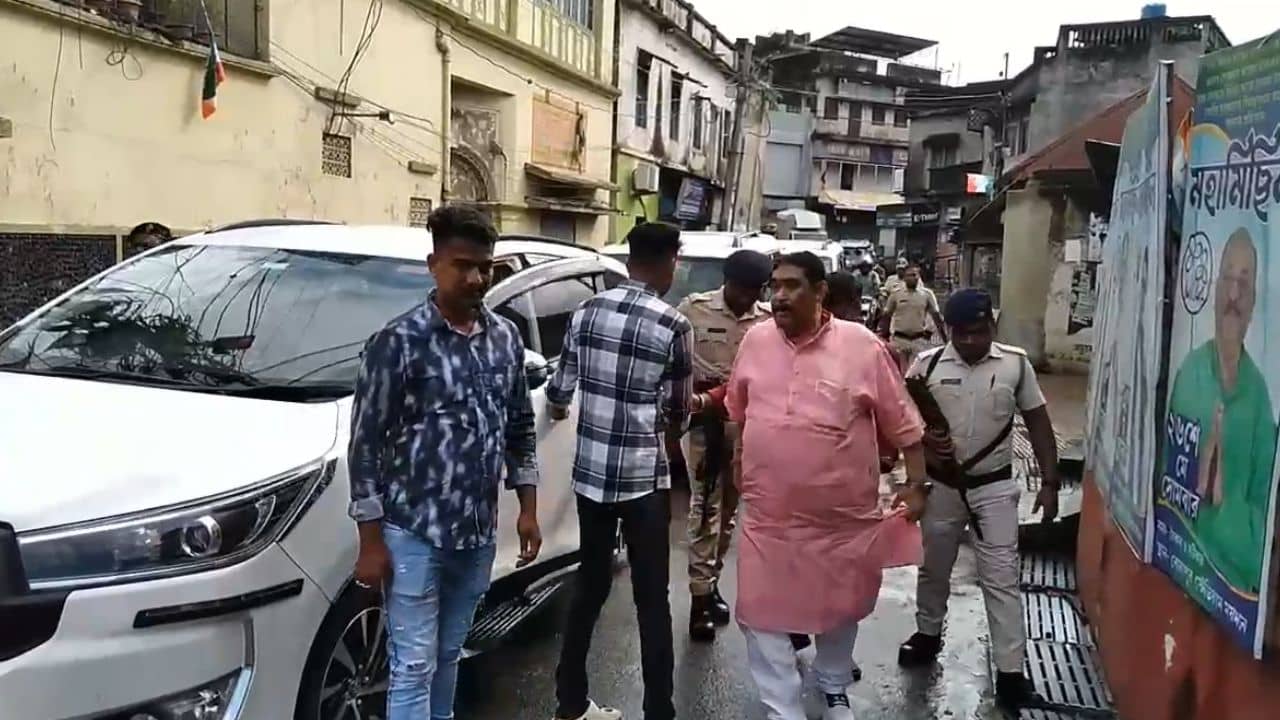 Anubrata Mondal: ১০ মিনিটের খেল, মমতা-দর্শনেই রাজপাট ফিরে পেলেন কেষ্ট!