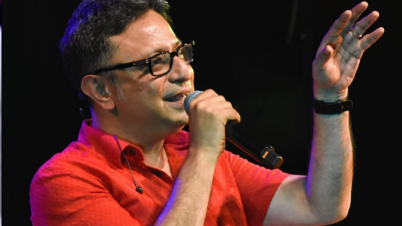 মাইকেল জ্যাকসনের ফ্যান রূপঙ্কর, আর কার গানের অনুরাগী জানেন? মাইকেল জ্যাকসনের ফ্যান রূপঙ্কর, আর কার গানের অনুরাগী জানেন?