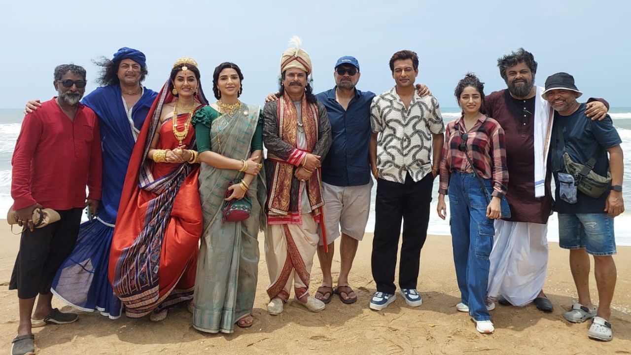 'সত্যি গায়ে কাঁটা দিচ্ছিল', উত্তাল সমুদ্রকে সাক্ষী করে কেন বললেন সৃজিত? 'সত্যি গায়ে কাঁটা দিচ্ছিল', উত্তাল সমুদ্রকে সাক্ষী করে কেন বললেন সৃজিত?