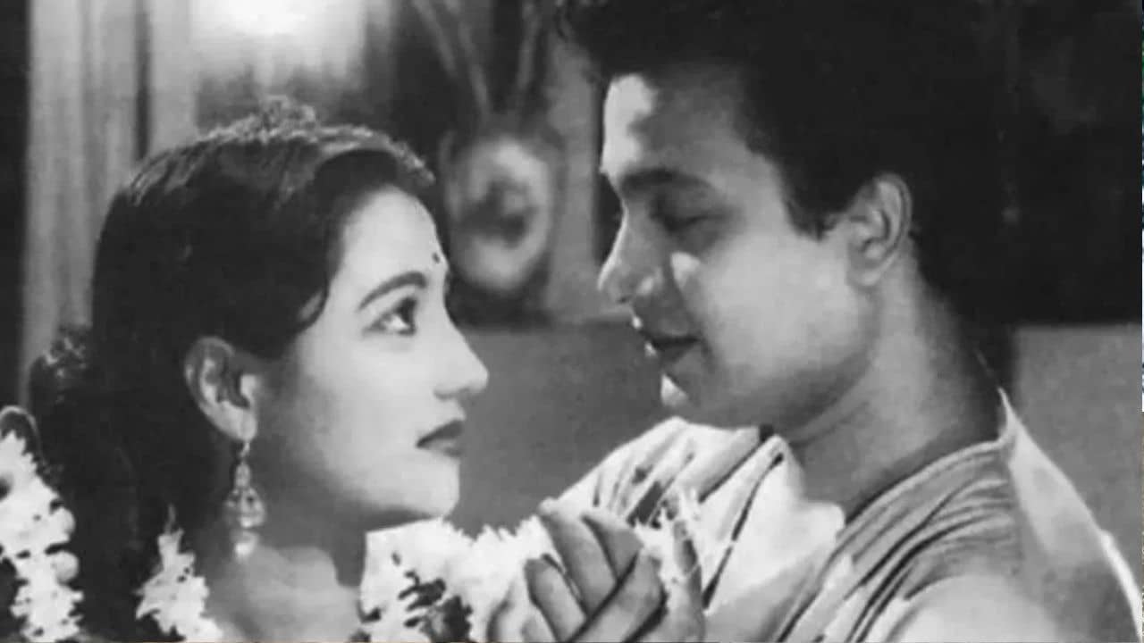 আমরা দুজন বিয়ে করলে খুব বাজেভাবে..., উত্তমের মুখে বিয়ের কথা শুনেই কী বলেছিলেন সুচিত্রা?