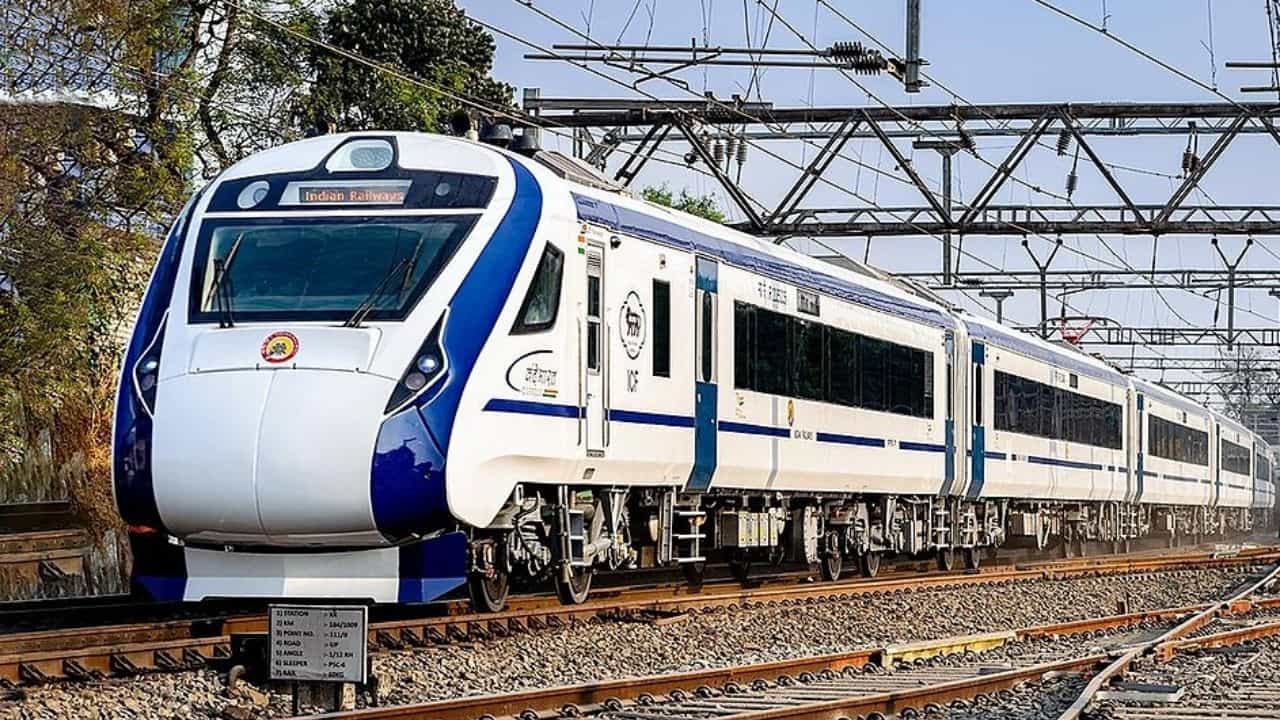Vande Bharat Express: 'টিকিট কাটলেই কনফার্ম', হাওড়া রুটের বন্দে ভারত এক্সপ্রেসে এল বিরাট বদল