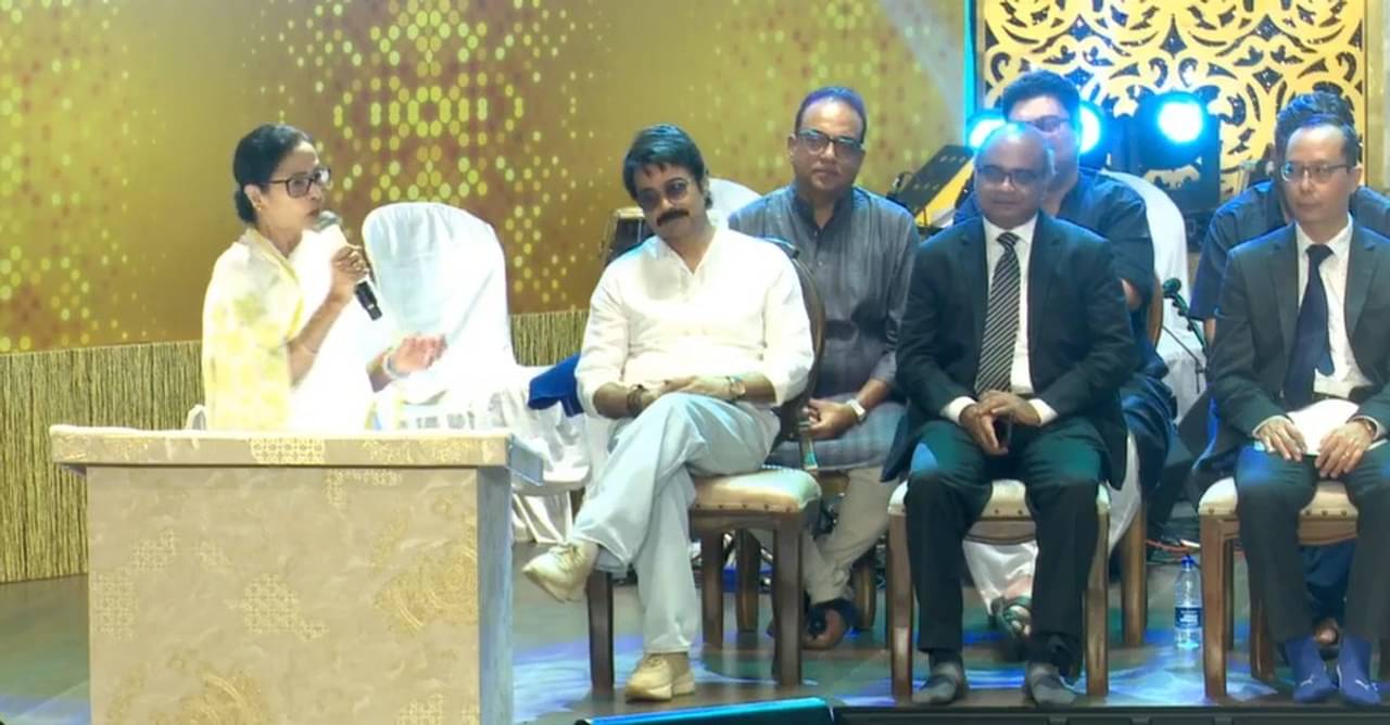 সেই জন্যেই কখনও কখনও ক্ষোভ বাড়ে, বাংলা গান নিয়ে কড়া বার্তা মমতার