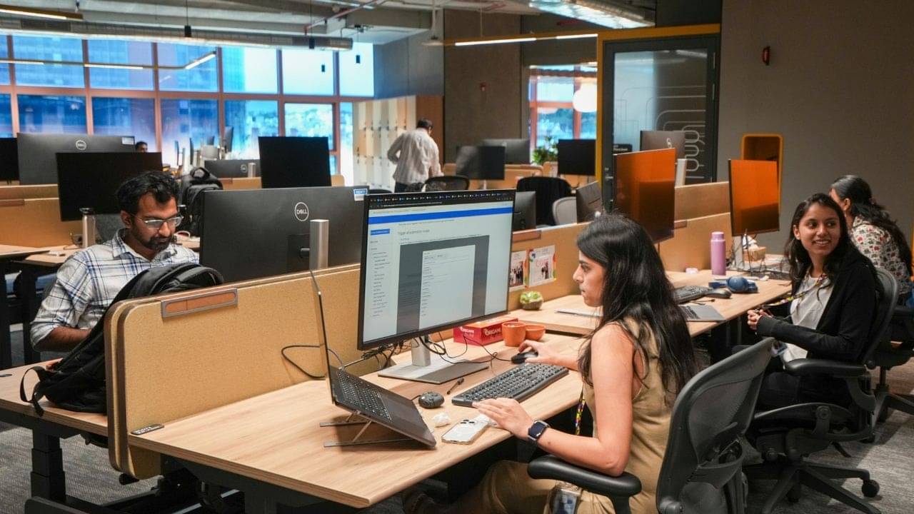 Unemployment rate decline: খুলছে কর্মসংস্থানের নতুন দিশা, বেকারত্ব কমছে ভারতে