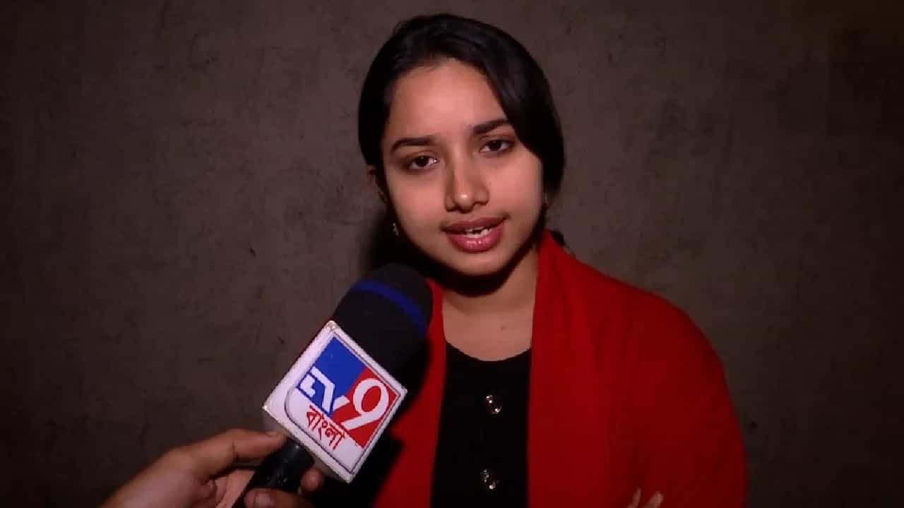 Rajanya Halder: 'AI দিয়ে আমার নগ্ন ছবি বানিয়ে ছড়িয়ে দিয়েছিল', আরও পোল খুললেন রাজন্যা Rajanya Halder: 'AI দিয়ে আমার নগ্ন ছবি বানিয়ে ছড়িয়ে দিয়েছিল', আরও পোল খুললেন রাজন্যা
