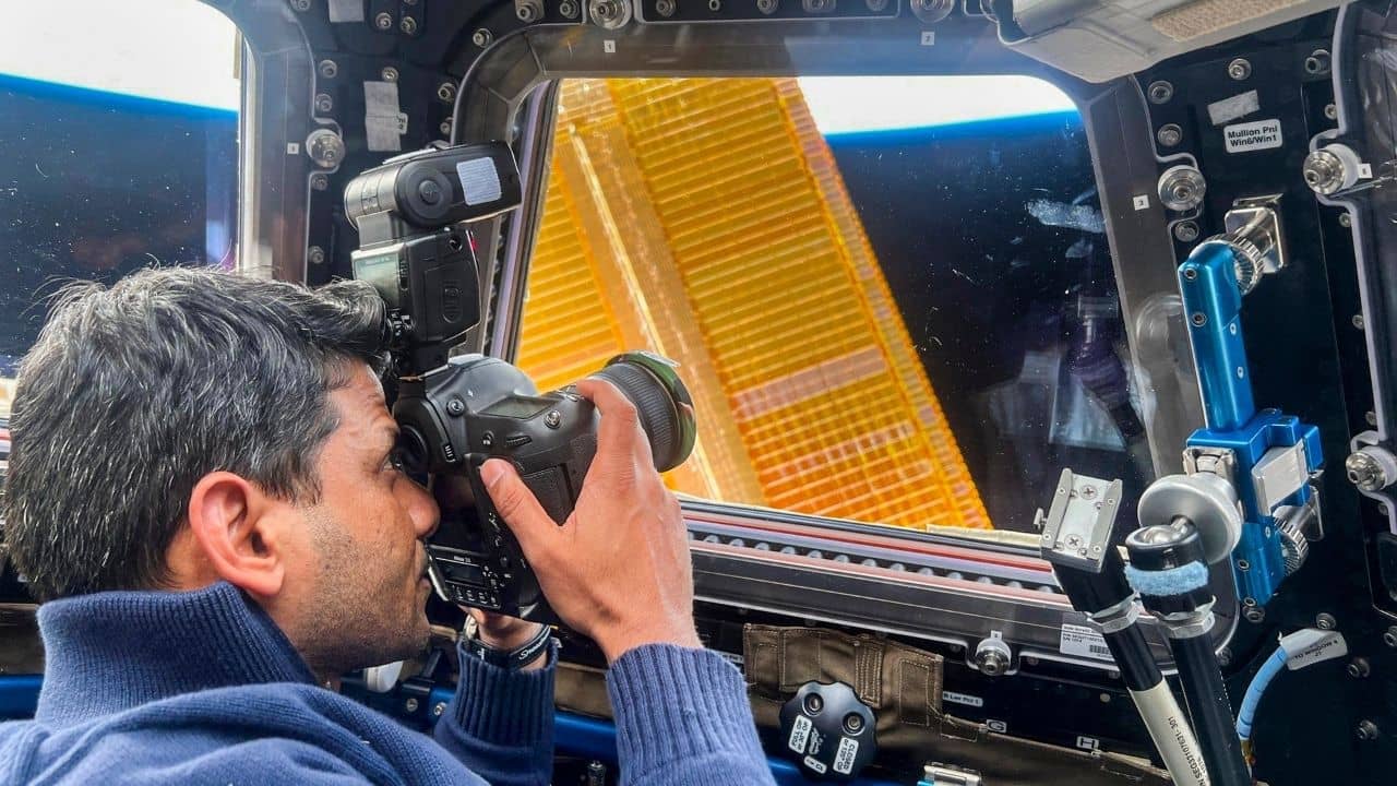 Indian Astronaut Shubhanshu Sukla: সুনীতার সঙ্গে যা যা হয়েছিল, শুভাংশুর সঙ্গেও তাই হচ্ছে! অপেক্ষা করছে মা, কবে পৃথিবীতে ফিরবে ছেলে?