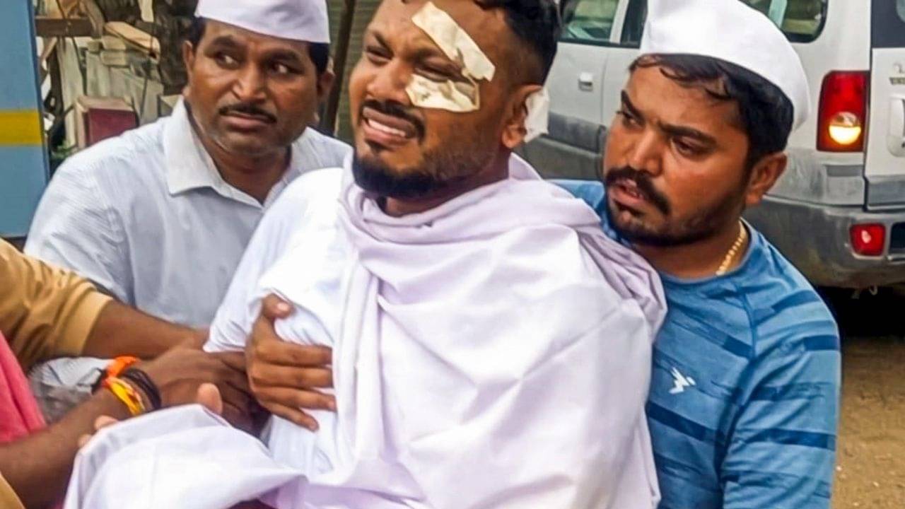 Air India Plane Crash: মাঝরাতে জেগে বসে থাকে, কথা বলে না কারোর সঙ্গে! ওই দিনের অভিশপ্ত স্মৃতি রোজ তাড়া করছে বিশ্বাসকে